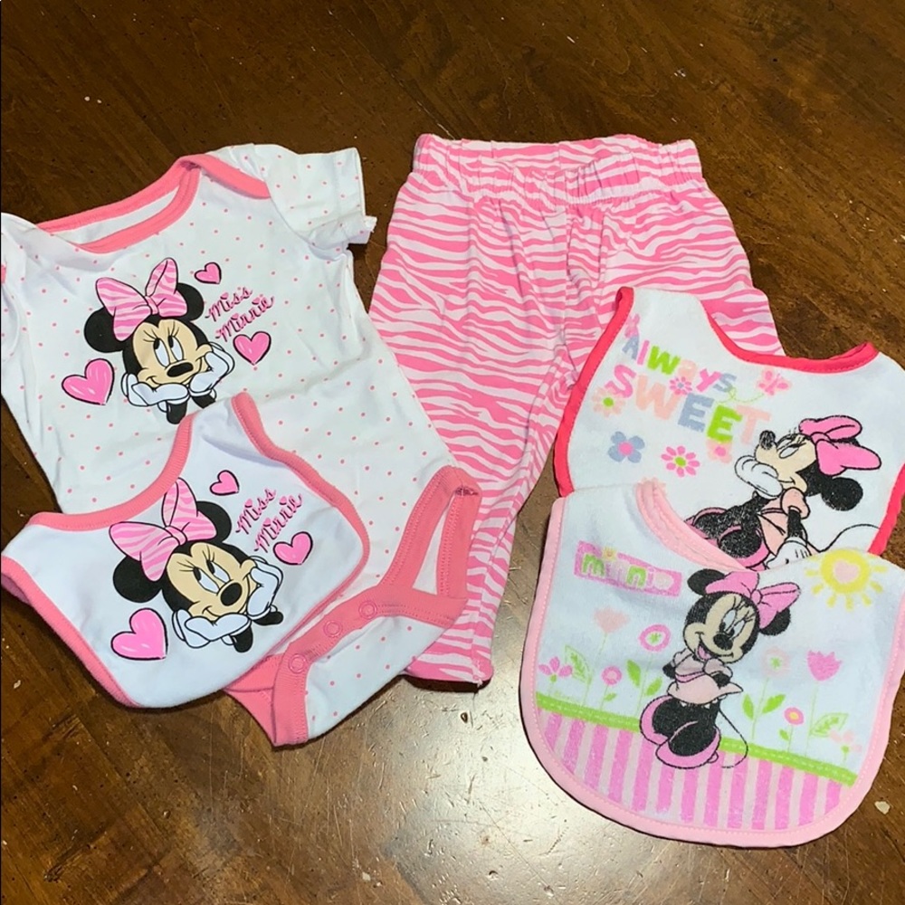Baby onesies set (NEW)